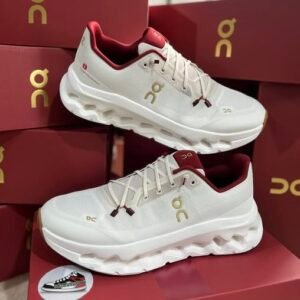 On Cloudtilt Sneakers In White And Maroon