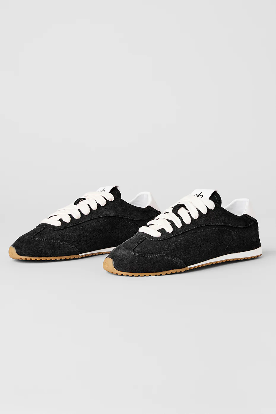 Alo Yoga Sunset Sneaker In Black - Image 2