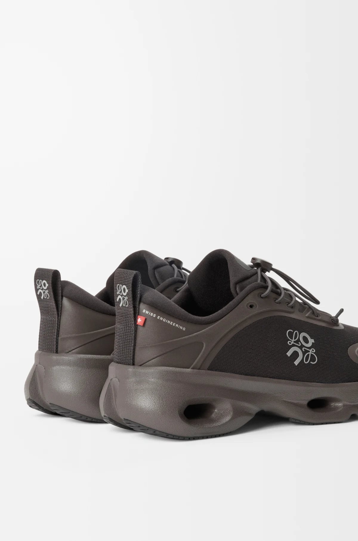 Loewe x On Cloudsolo Sneakers In Dark Brown And Black - Image 4