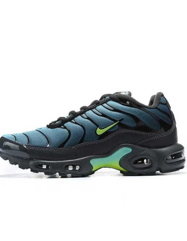 Nike Air Max Plus Sneakers In Teal Blue And Black