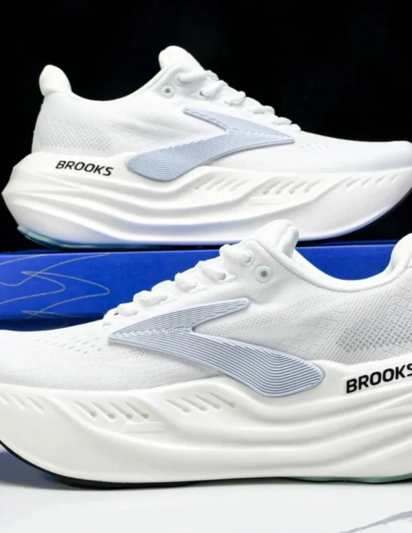 Brooks Glycerin Max Sneakers In White